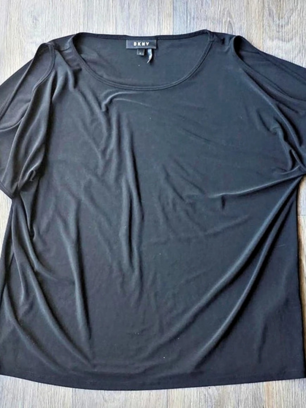 DKNY Short Sleeve Top in Black Large Like New